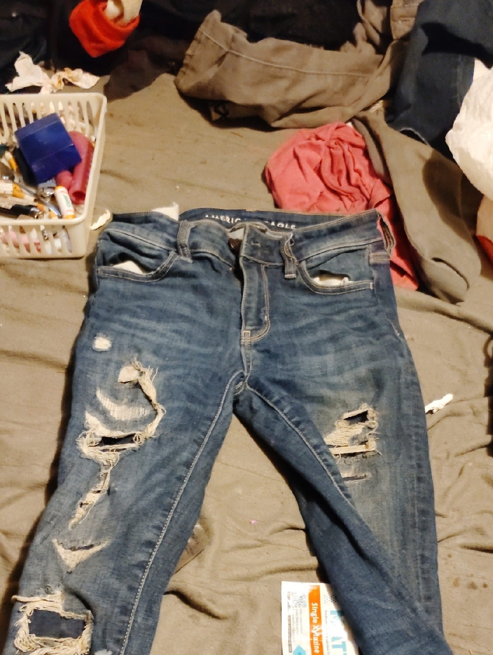 American Eagle Outfitters Distressed Dark Blue Skinny Jeans